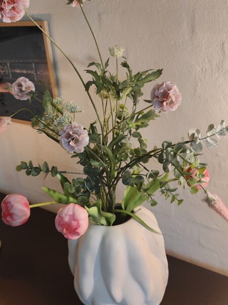 Luftig buket i rosa
